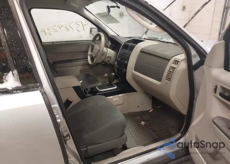 2010 Ford Escape Xls from USA, damaged, VIN 1FMCU9C75AKC90686